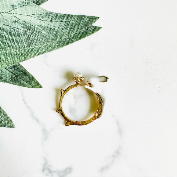 Enamel Bunny Rabbit Ring Gold Tone Faux Pearl Jewelry Animal Aesthetic Size 7 - Picture 2 of 11